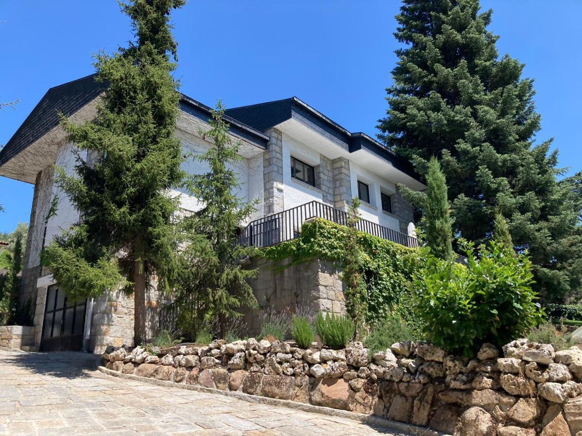 Los Cedros, Gran Chalet Con Piscina Y Apartamento En 나바쎄라다 외부 사진