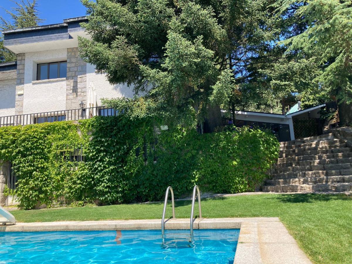 Los Cedros, Gran Chalet Con Piscina Y Apartamento En Navacerrada 빌라 외부 사진