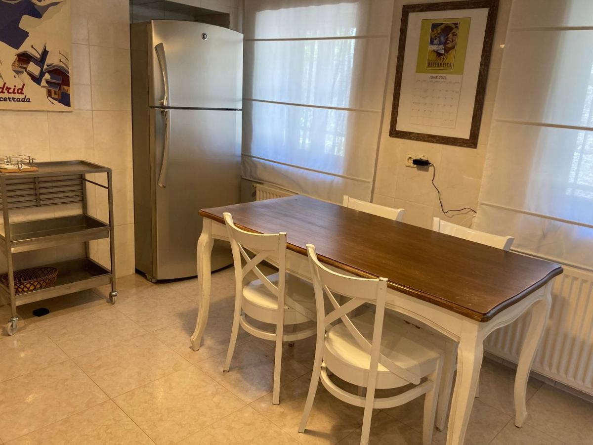 Los Cedros, Gran Chalet Con Piscina Y Apartamento En 나바쎄라다 외부 사진