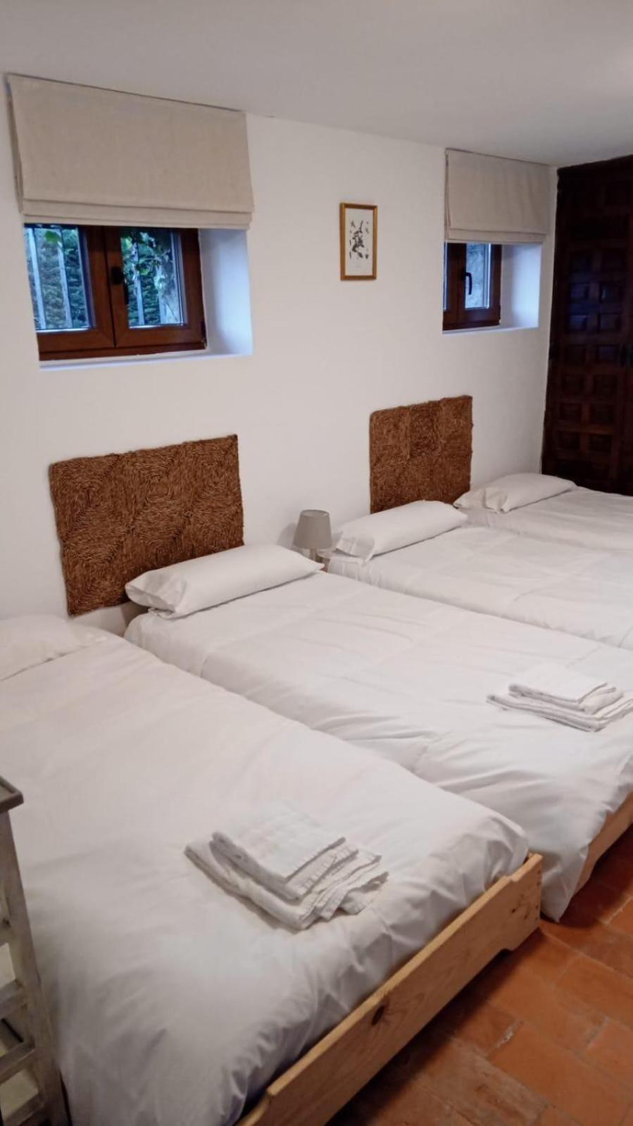 Los Cedros, Gran Chalet Con Piscina Y Apartamento En 나바쎄라다 외부 사진