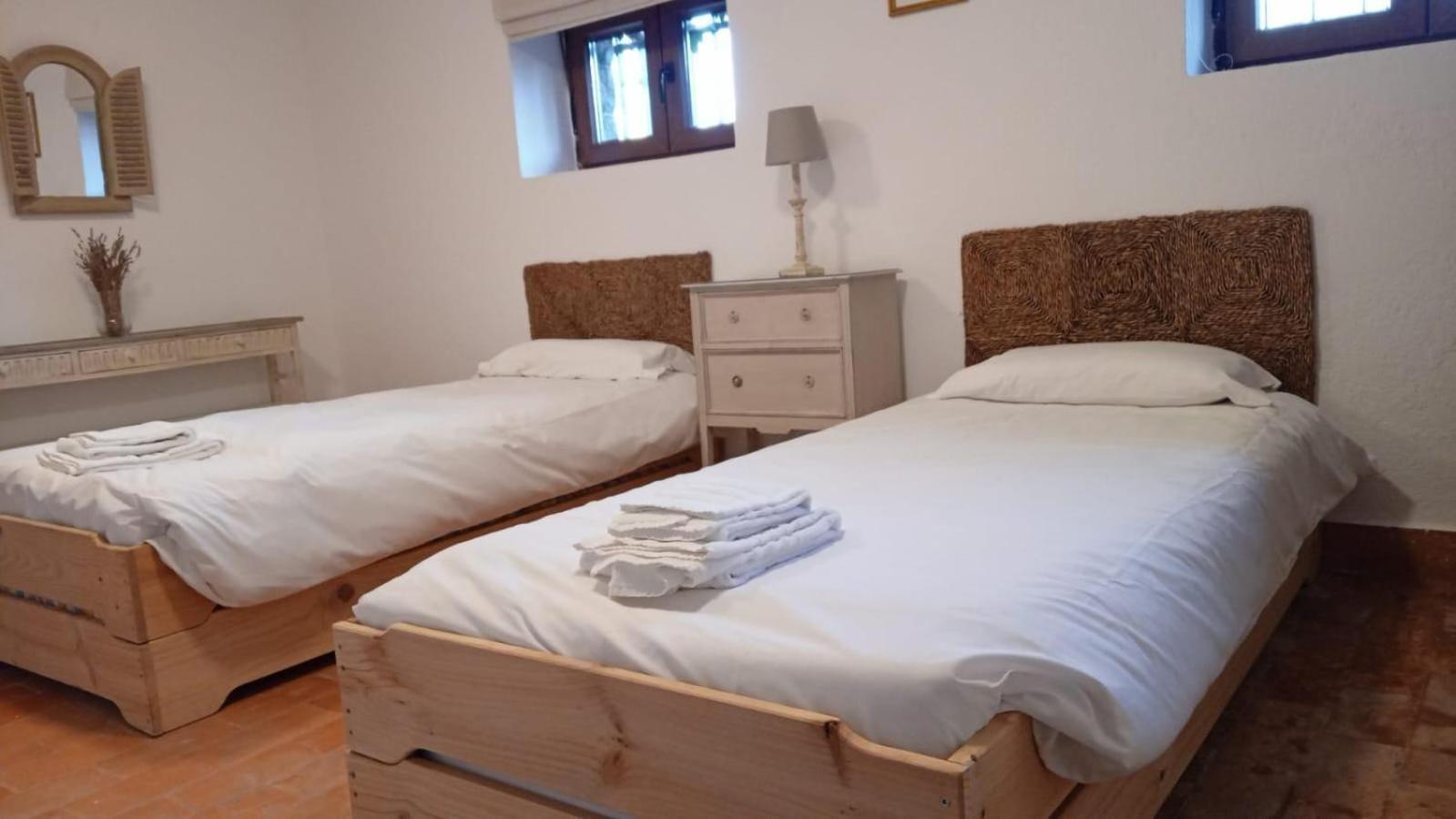 Los Cedros, Gran Chalet Con Piscina Y Apartamento En 나바쎄라다 외부 사진